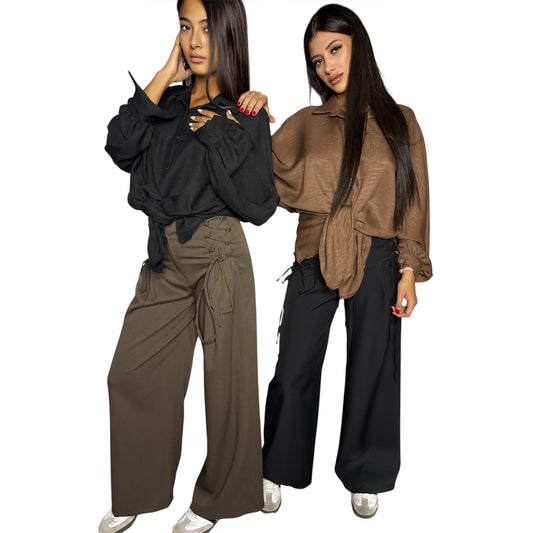 PANTALONE CON LACCETTI